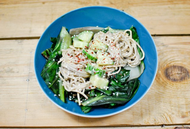 Soba noodles with ginger tahini and greens {vegan, gluten-free} - A pinch of me